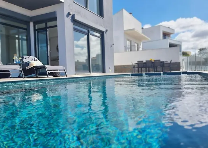 Oceanview Vila *